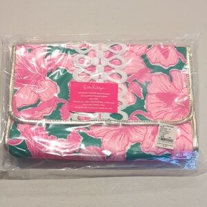 NWT Lilly Pulitzer GWP Envelope Pouch Clutch